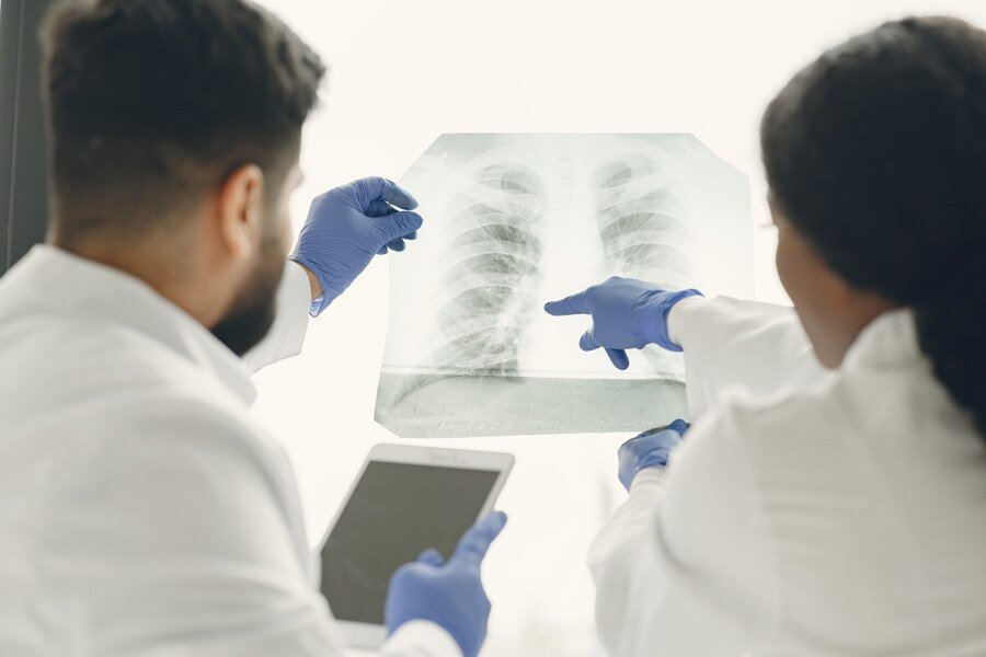 Best Pulmonologist in Vasundhara: Expert Care for Your Respiratory Health